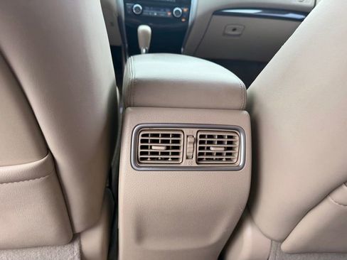 Used 2013 Nissan Altima 3.5 SL image 18