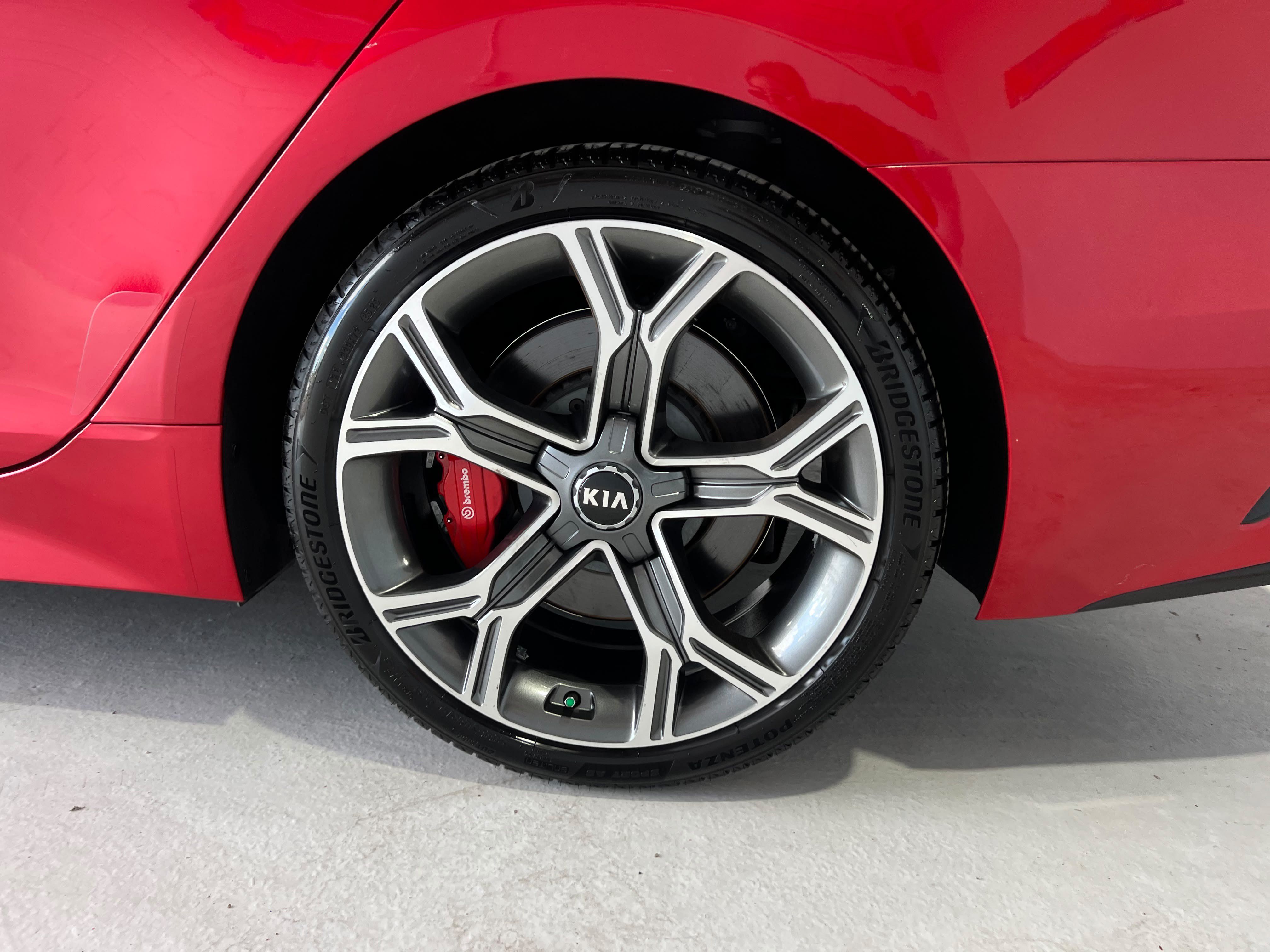 Used 2021 Kia Stinger GT2 RWD image 25