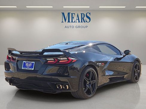 Used 2023 Chevrolet Corvette Stingray Preferred Cpe w/ Z51 Performance Package image 5