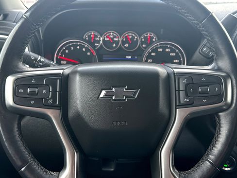 Certified 2021 Chevrolet Silverado 1500 RST image 40