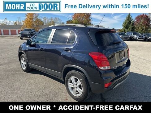 Used 2022 Chevrolet Trax LT w/ LT Convenience Package image 5