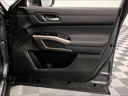 New 2025 Nissan Pathfinder Platinum w/ Cargo Package image 37