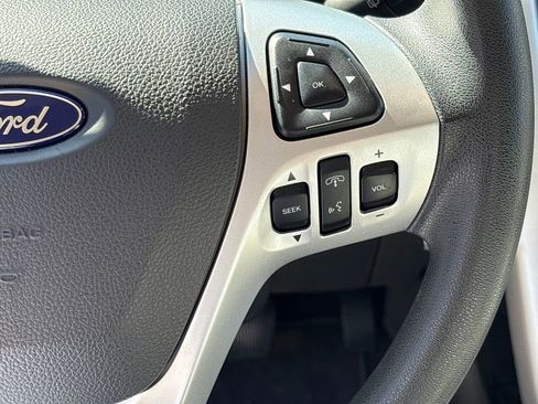 Used 2013 Ford Edge SE image 20