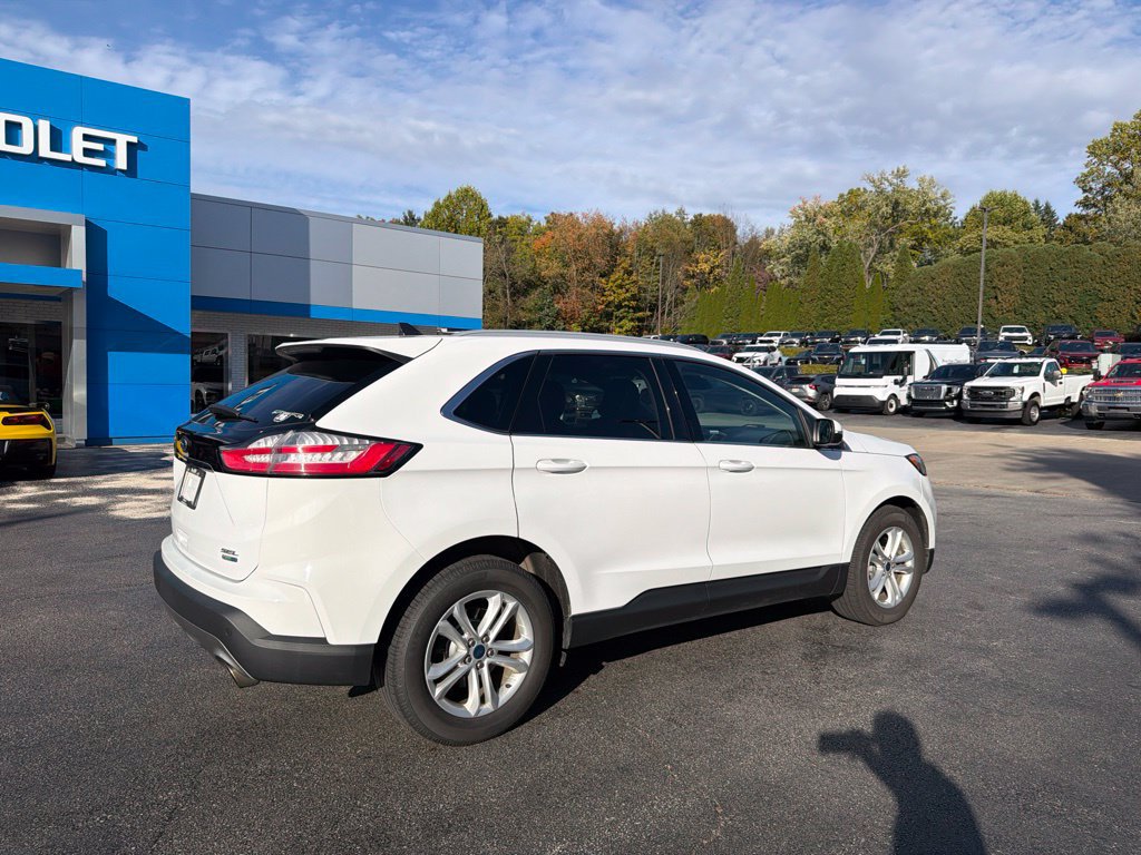 Used 2020 Ford Edge SEL w/ Cold Weather Package AWD/4WD image 2