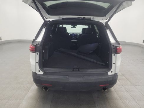 Used 2023 Chevrolet Traverse LT w/ LPO, Cargo Package AWD/4WD image 29