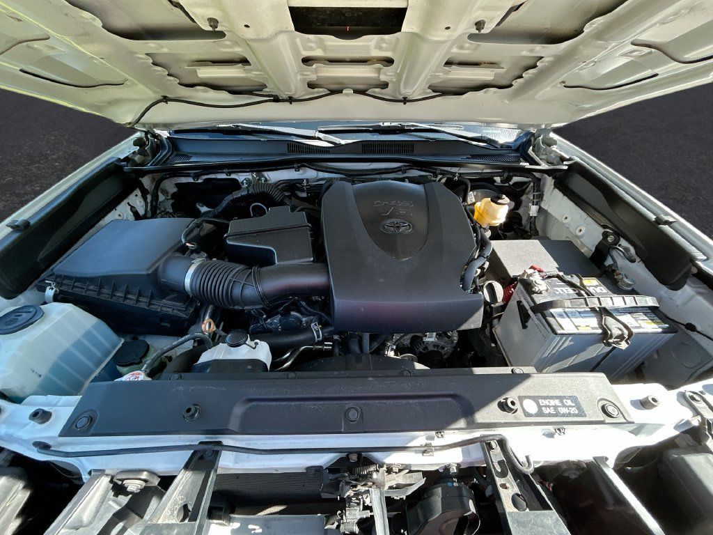 Used 2019 Toyota Tacoma TRD Sport RWD image 32