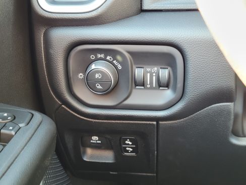 New 2026 RAM 1500 Big Horn AWD/4WD image 10