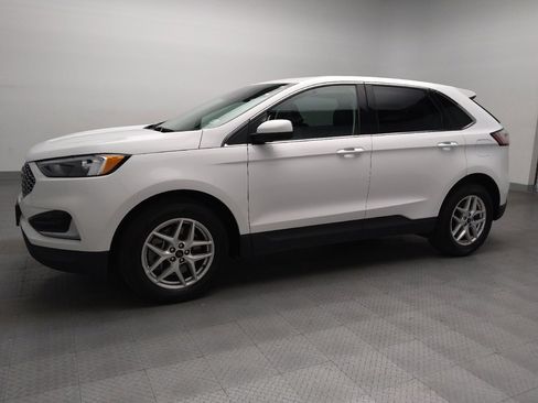 Used 2024 Ford Edge SEL image 2