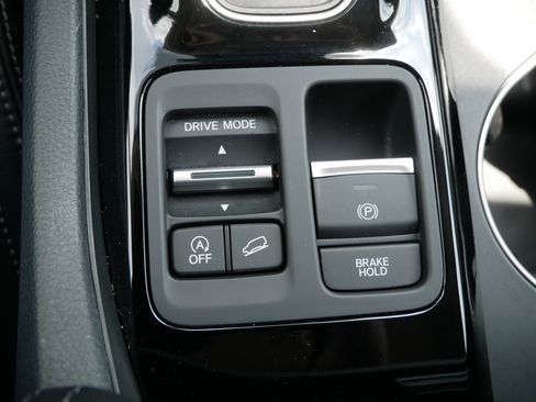 Certified 2023 Honda Pilot Touring image 32
