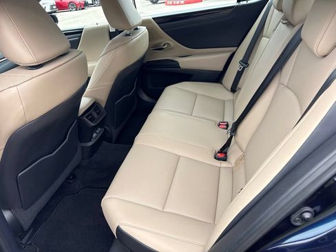 Used 2020 Lexus ES 300h w/ Premium Package FWD image 21