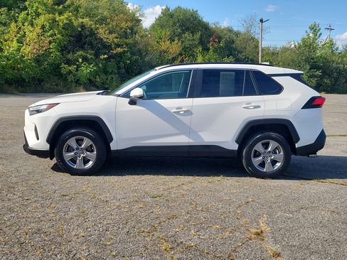 Used 2024 Toyota RAV4 XLE w/ Convenience Package AWD/4WD image 8