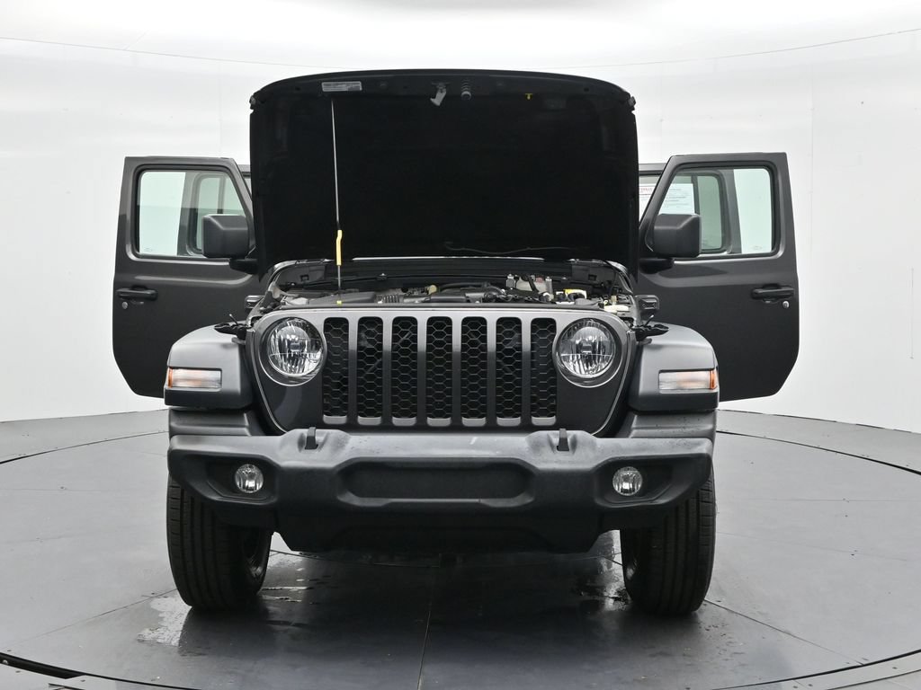 Used 2024 Jeep Wrangler Unlimited Sport AWD/4WD image 40