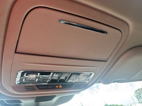 Used 2023 Lincoln Aviator AWD w/ Premium Package image 23
