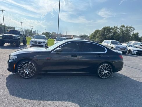 Used 2019 BMW 330i xDrive Sedan w/ Convenience Package AWD/4WD image 4