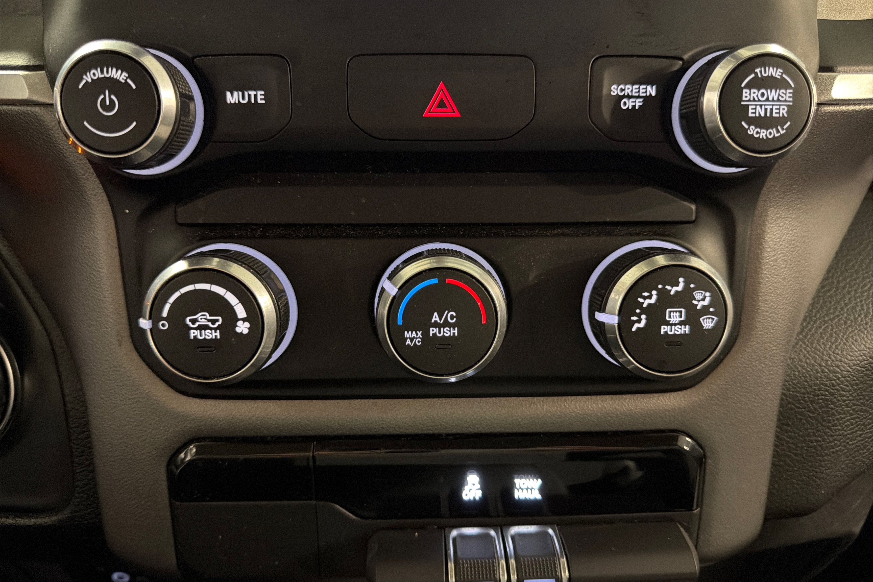 Used 2020 RAM 1500 Big Horn AWD/4WD image 30