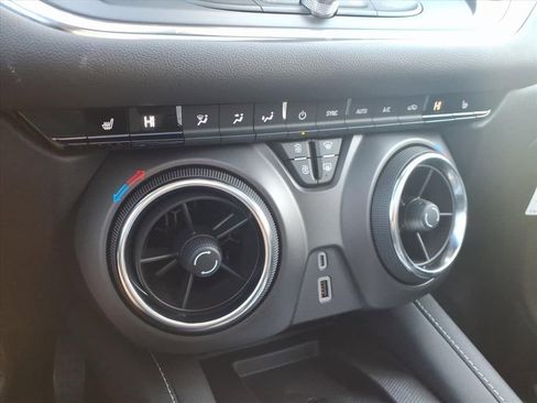 New 2026 Chevrolet Blazer LT w/ Sound & Technology Package FWD image 22
