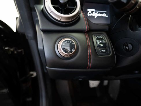 Used 2014 Ferrari California RWD image 20