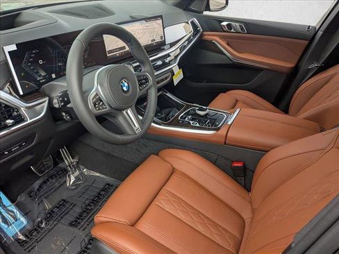 New 2026 BMW X5 M60i image 3