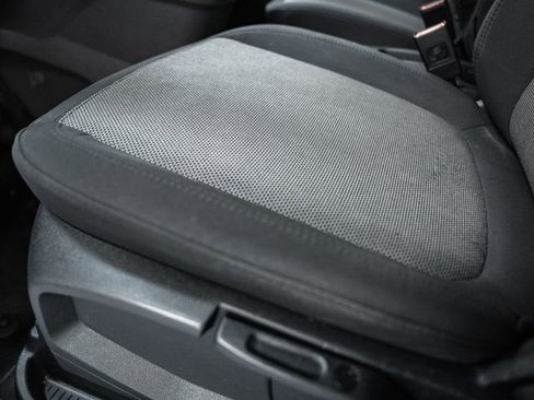 Used 2023 Ford Transit Connect XL image 34