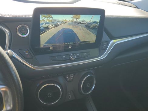 Used 2023 Chevrolet Blazer LT image 25