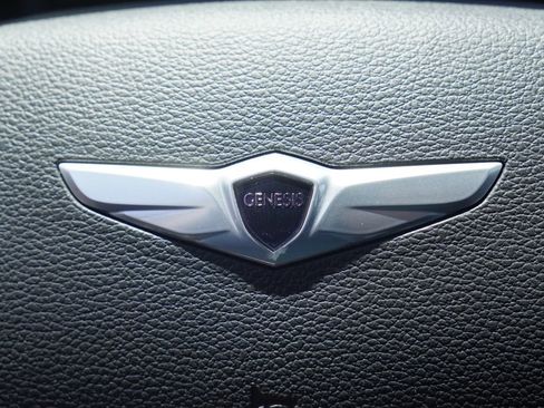 Used 2016 Hyundai Genesis 3.8 RWD image 22