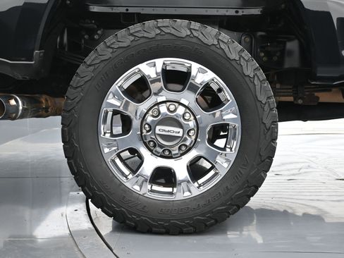 Used 2017 Ford F350 XLT w/ XLT Premium Package image 17