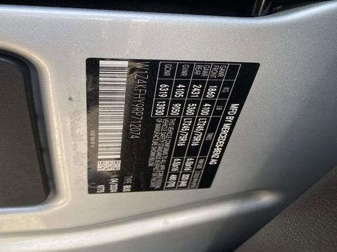 Used 2024 Mercedes-Benz Sprinter 2500 image 22