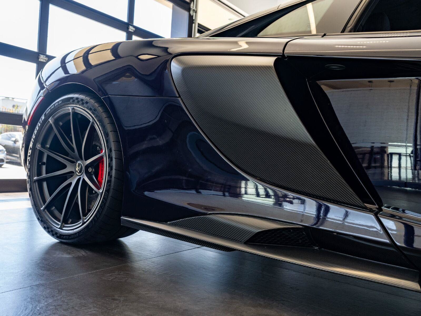 Used 2016 McLaren 675LT Coupe RWD image 55