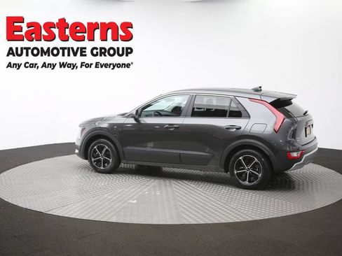 Used 2025 Kia Niro LX FWD image 59
