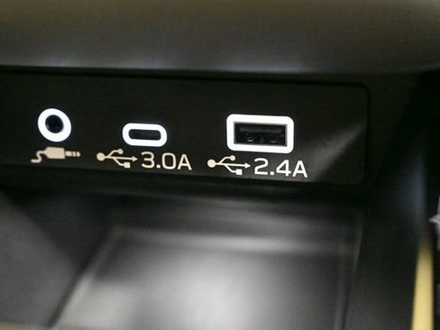 Certified 2025 Subaru Outback Premium AWD/4WD image 34