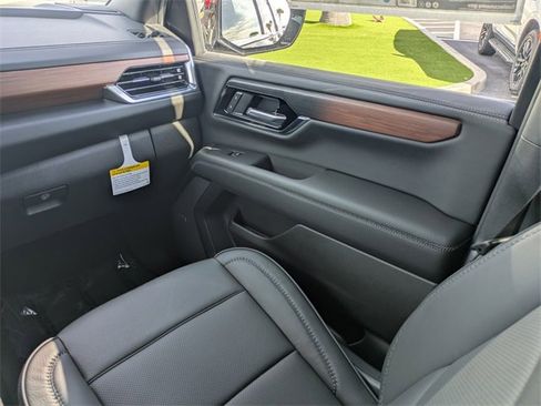 New 2025 GMC Yukon XL Denali w/ Sun & Power Step Package image 23