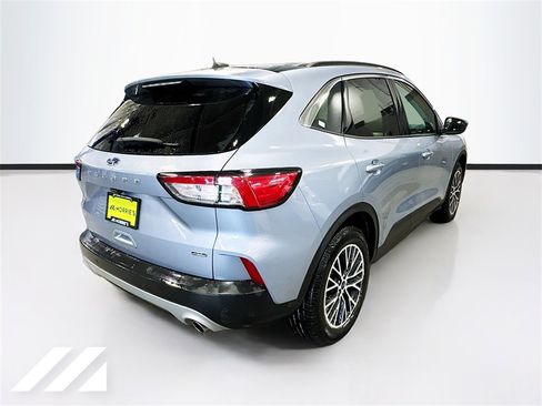 Used 2022 Ford Escape SEL w/ Technology Package image 5