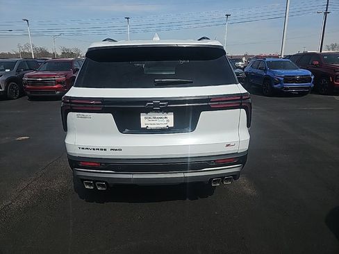 New 2026 Chevrolet Traverse Z71 image 6