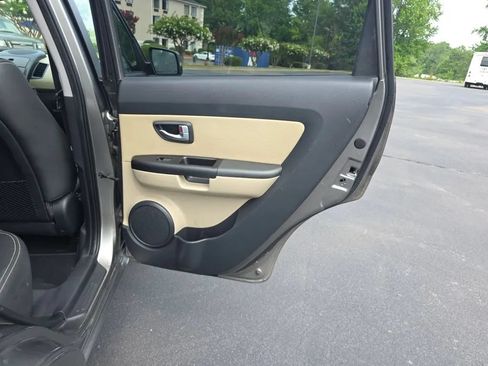 Used 2013 Kia Soul ! FWD image 37