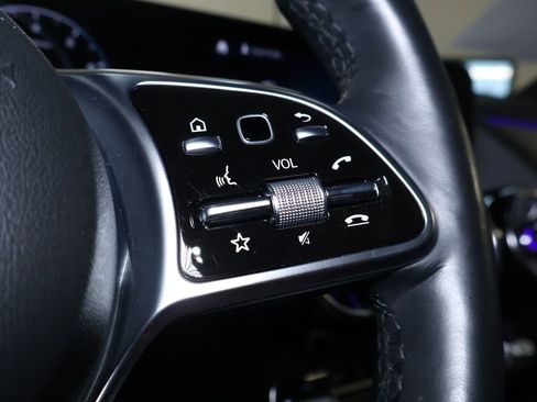 Used 2022 Mercedes-Benz GLA 250 4MATIC w/ AMG Line image 23