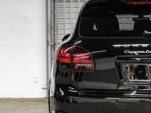 Used 2014 Porsche Cayenne Turbo S AWD/4WD image 52