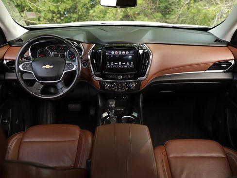 Used 2018 Chevrolet Traverse High Country AWD/4WD image 23