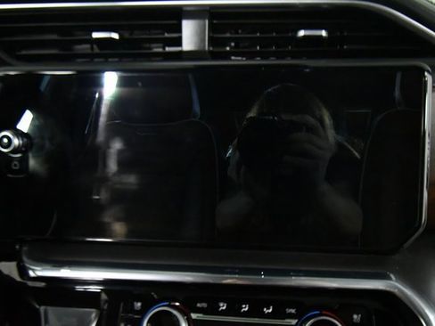 Used 2024 GMC Sierra 3500 Denali Ultimate image 4