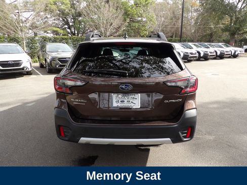 Used 2022 Subaru Outback Limited image 8