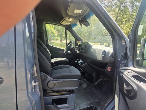 Used 2019 Mercedes-Benz Sprinter 170 image 16