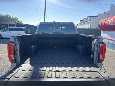 Used 2024 GMC Sierra 1500 AT4 w/ Technology Package image 23