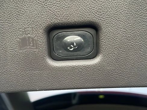 Used 2016 Lincoln MKX Reserve image 12