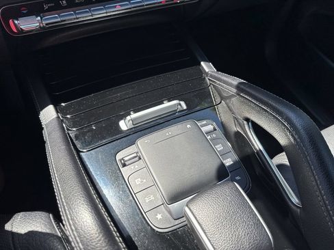 Used 2023 Mercedes-Benz GLE 450 4MATIC w/ AMG Line Exterior image 32