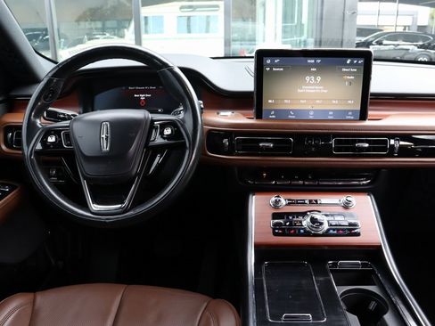 Used 2023 Lincoln Aviator Reserve w/ Elements Package Plus image 24