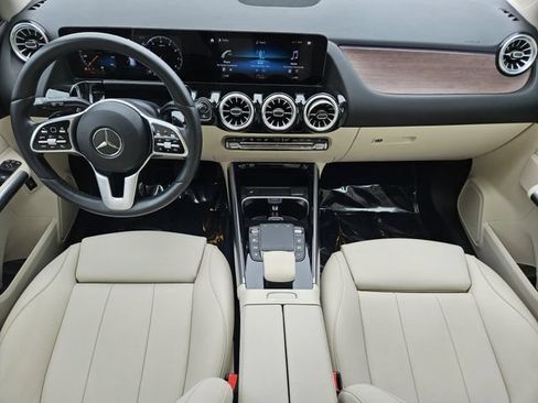 Certified 2023 Mercedes-Benz GLA 250 4MATIC image 17