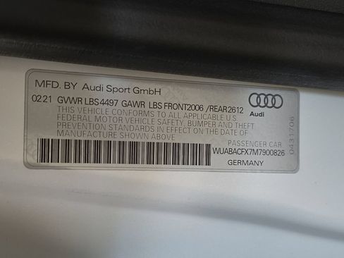 Used 2021 Audi R8 V10 w/ Premium Package RWD image 30
