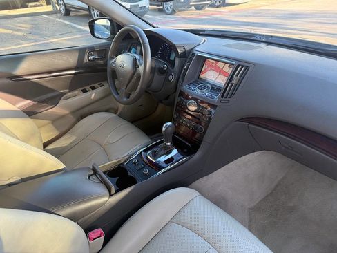 Used 2011 INFINITI G37 x Sedan w/ Premium Pkg image 14