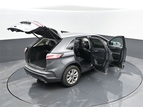 Used 2024 Ford Edge Titanium image 28
