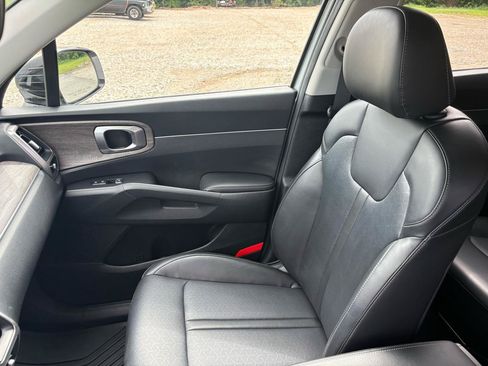 Used 2022 Kia Sorento S AWD/4WD image 16