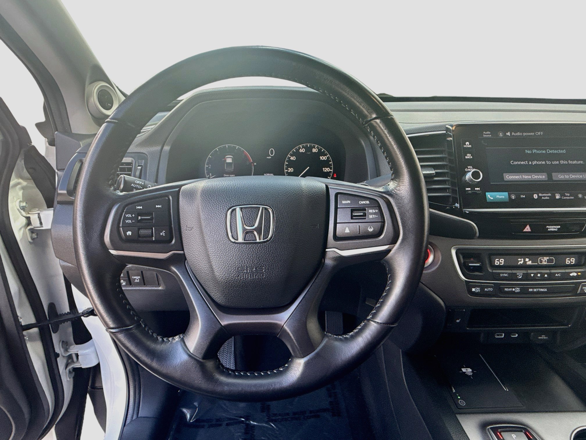 Certified 2025 Honda Ridgeline RTL image 10
